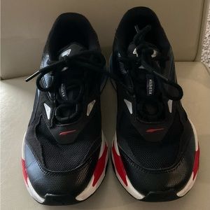 PUMA- BMW MMS RS fast jr size 6